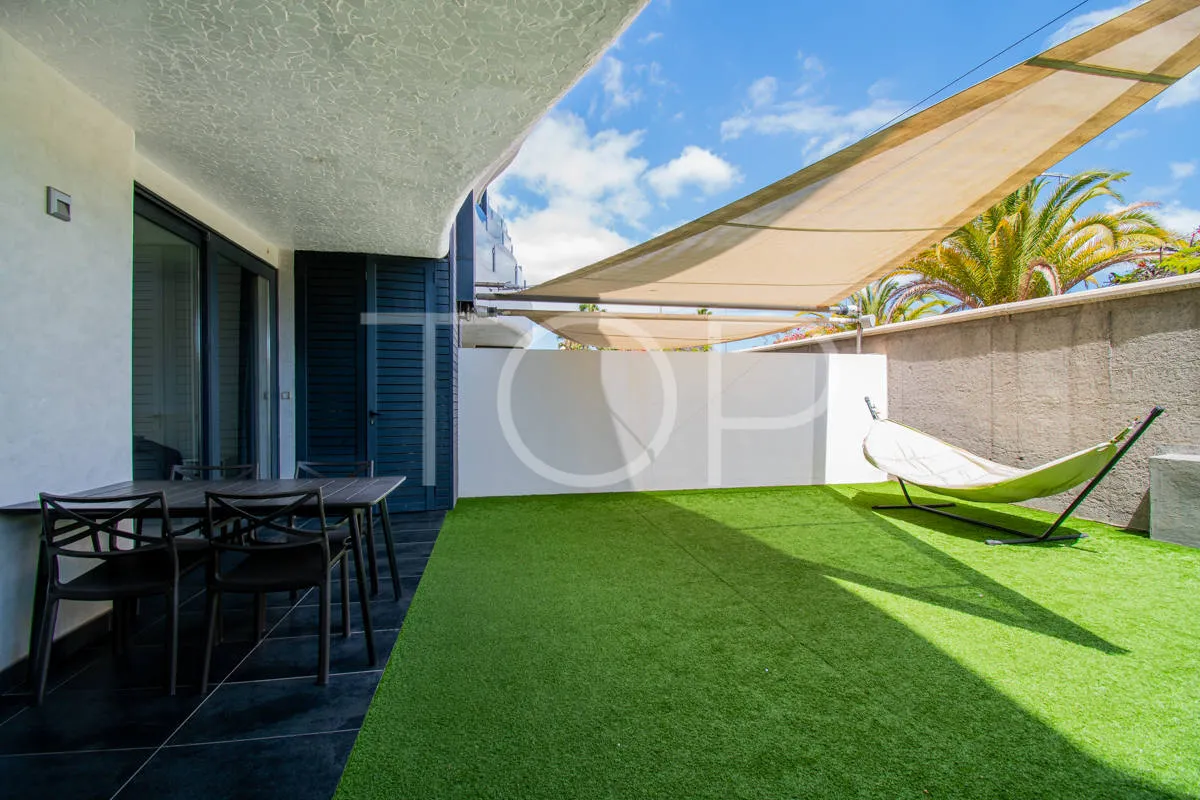 Moderne Zwei-Zimmer-Wohnung in der exklusiven Anlage Las Olas in Palm-Mar, Arona