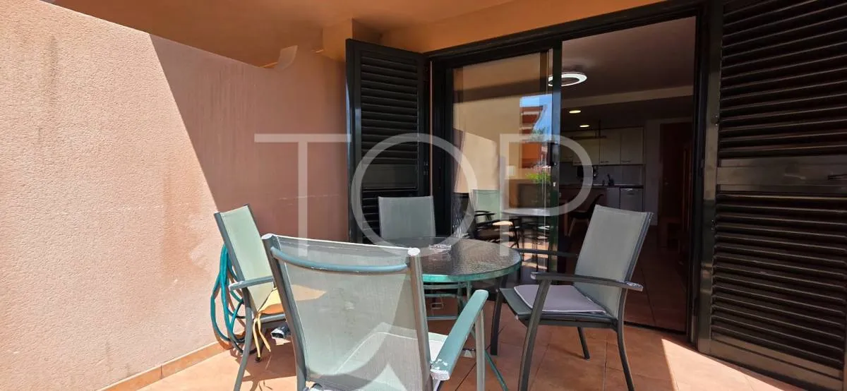 Gemütliche Wohnung mit großer Terrasse und Gartenblick in Playa Paraíso