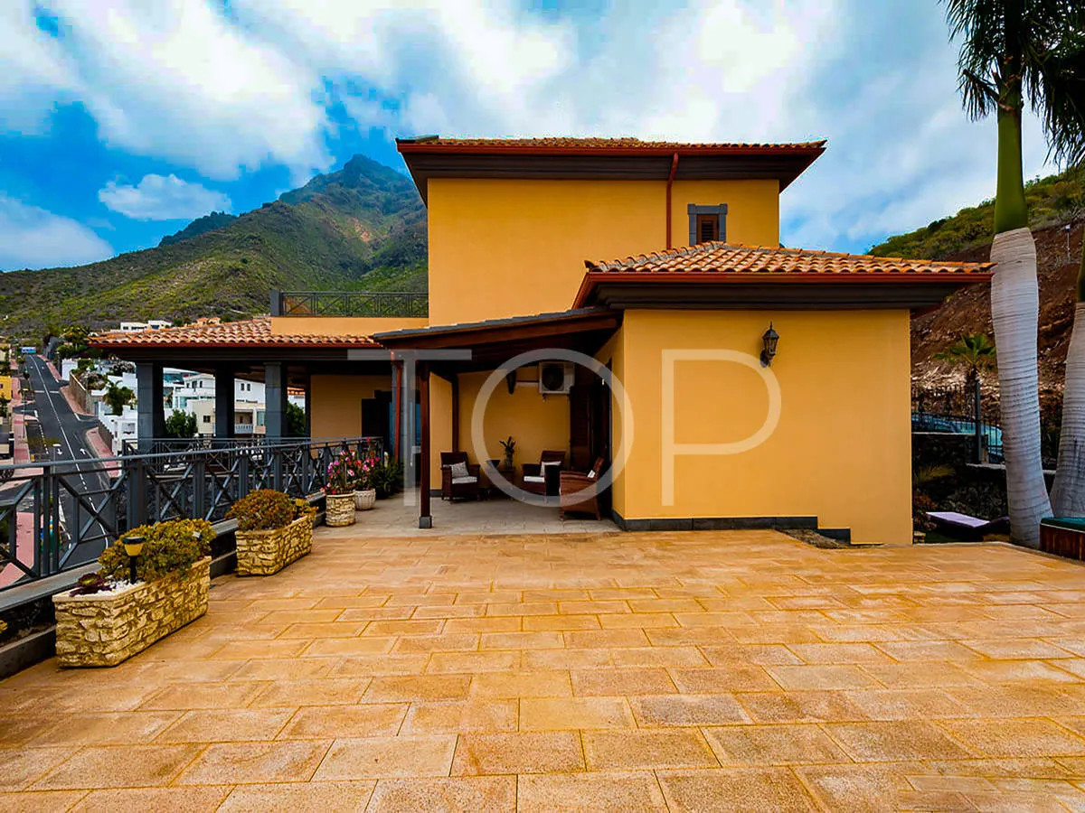 Maravillosa Villa Familiar con vistas panorámicas al mar en  "Roque Del Conde"
