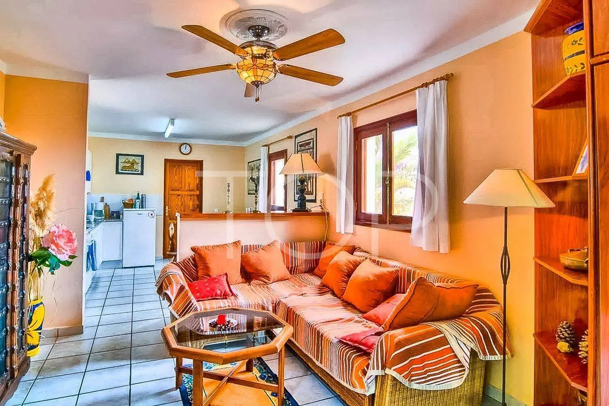 Romántica mansión con 6 apartamentos en Costa de Adeje