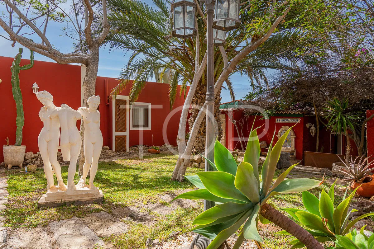 Romántica mansión con 6 apartamentos en Costa de Adeje