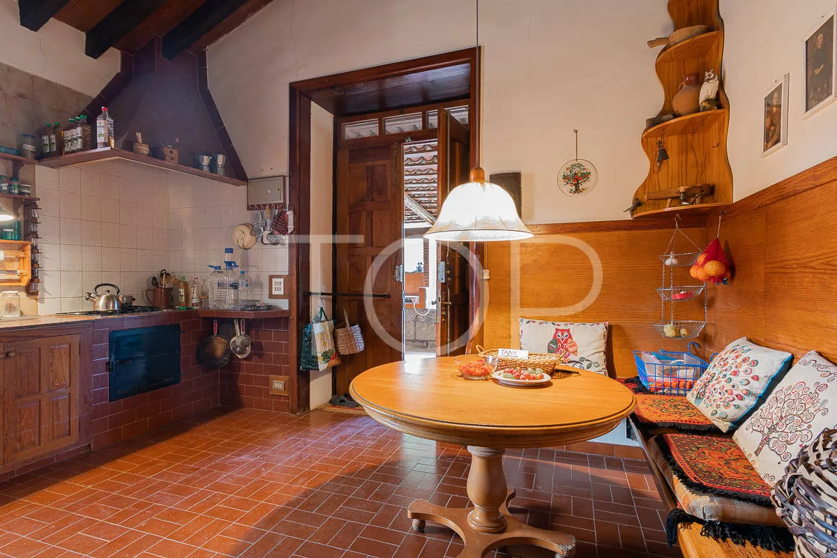 Preciosa casa canaria con gran jardín y vistas al mar en Aldea Blanca