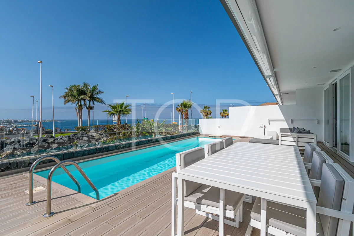 Apartamento de dos dormitorios con piscina privada en Baobab