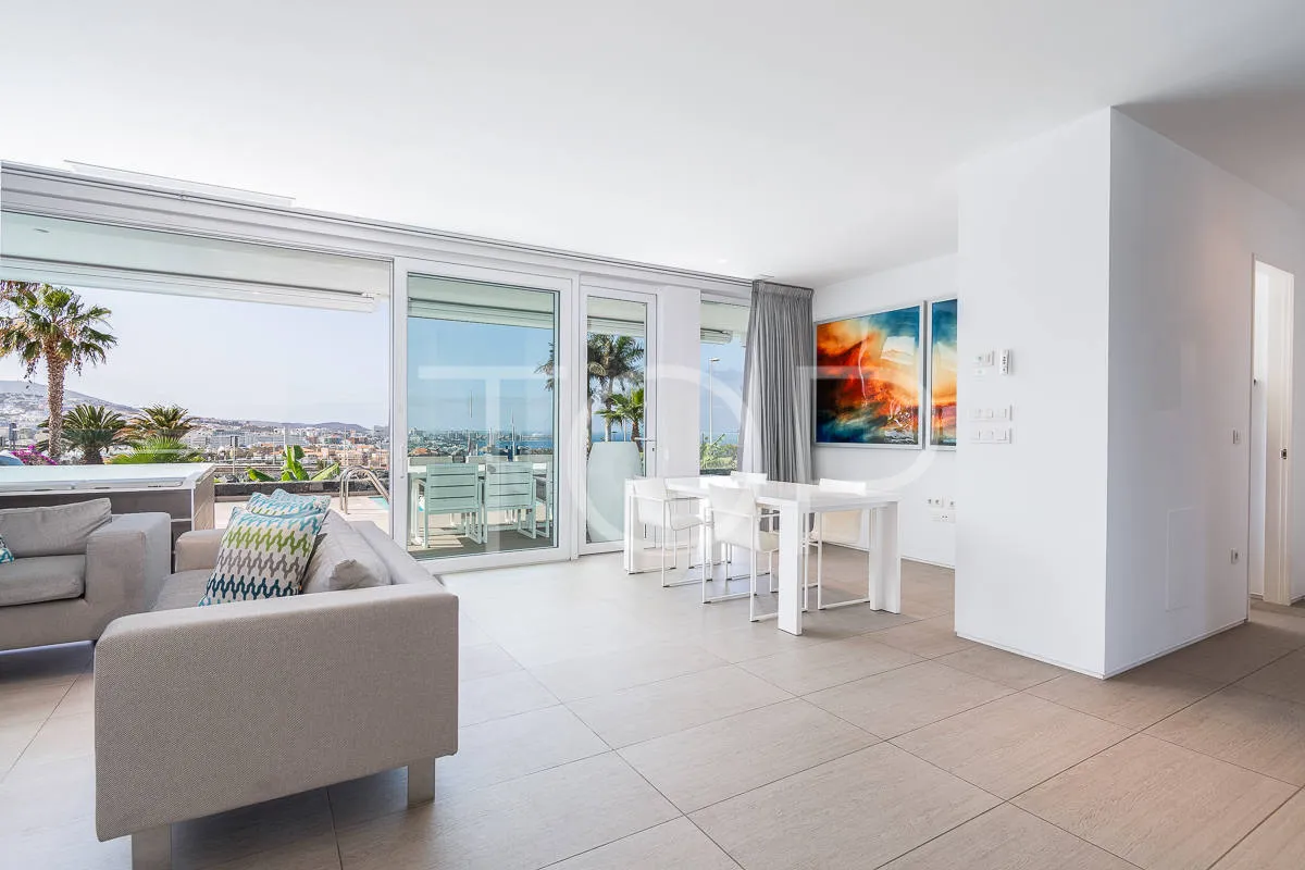 Apartamento de dos dormitorios con piscina privada en Baobab