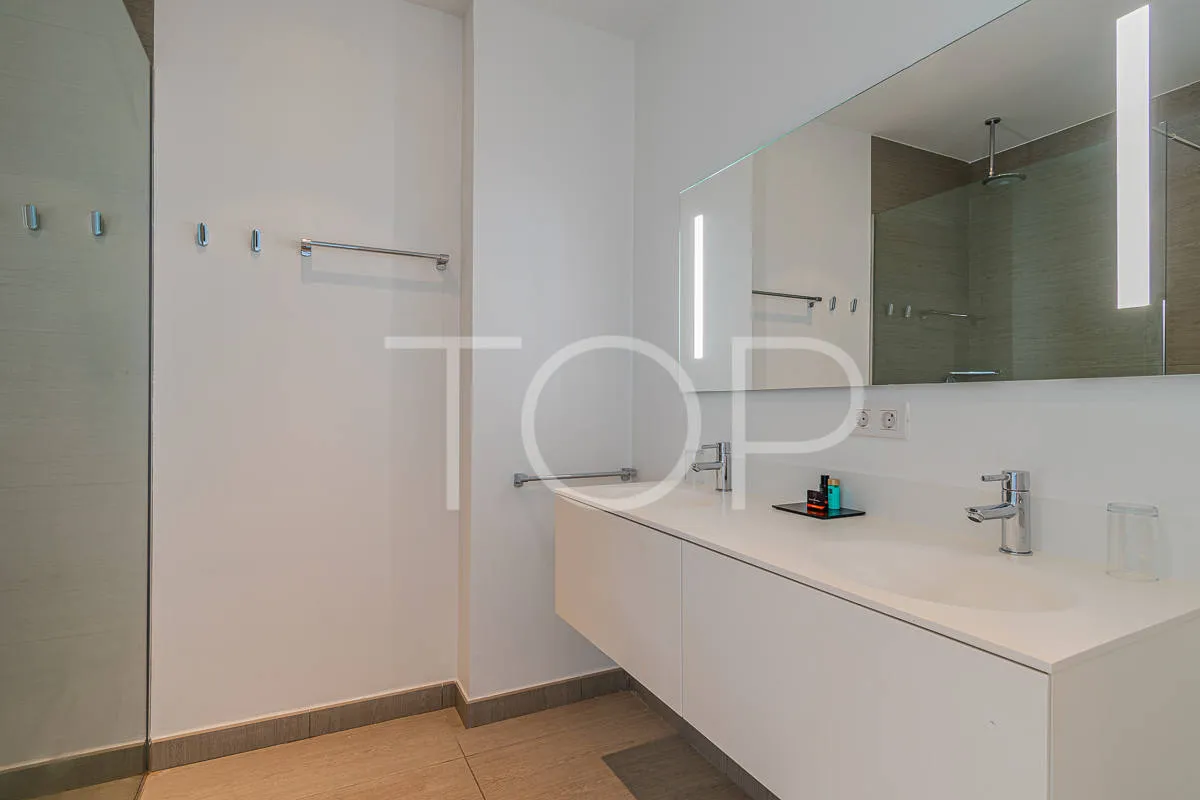 Apartamento de dos dormitorios con piscina privada en Baobab