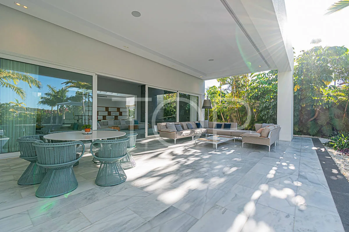 Villa de super lujo en la Caleta