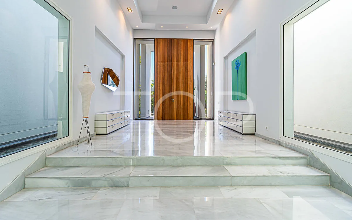 Super luxury villa in La Caleta