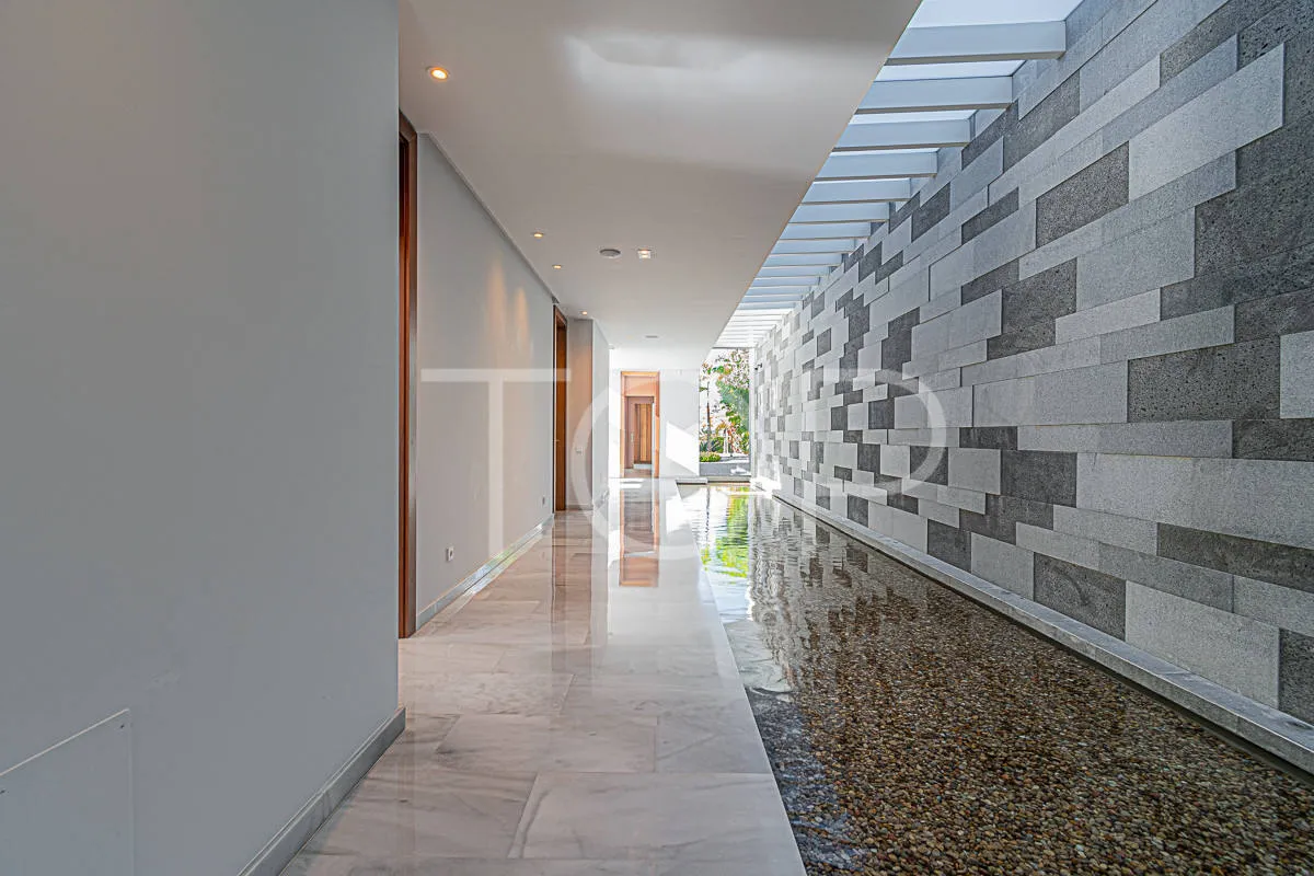 Villa de super lujo en la Caleta
