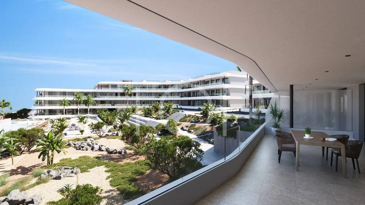 Apartamento de 3 dormitorios en venta en Atlantic Homes madroñal