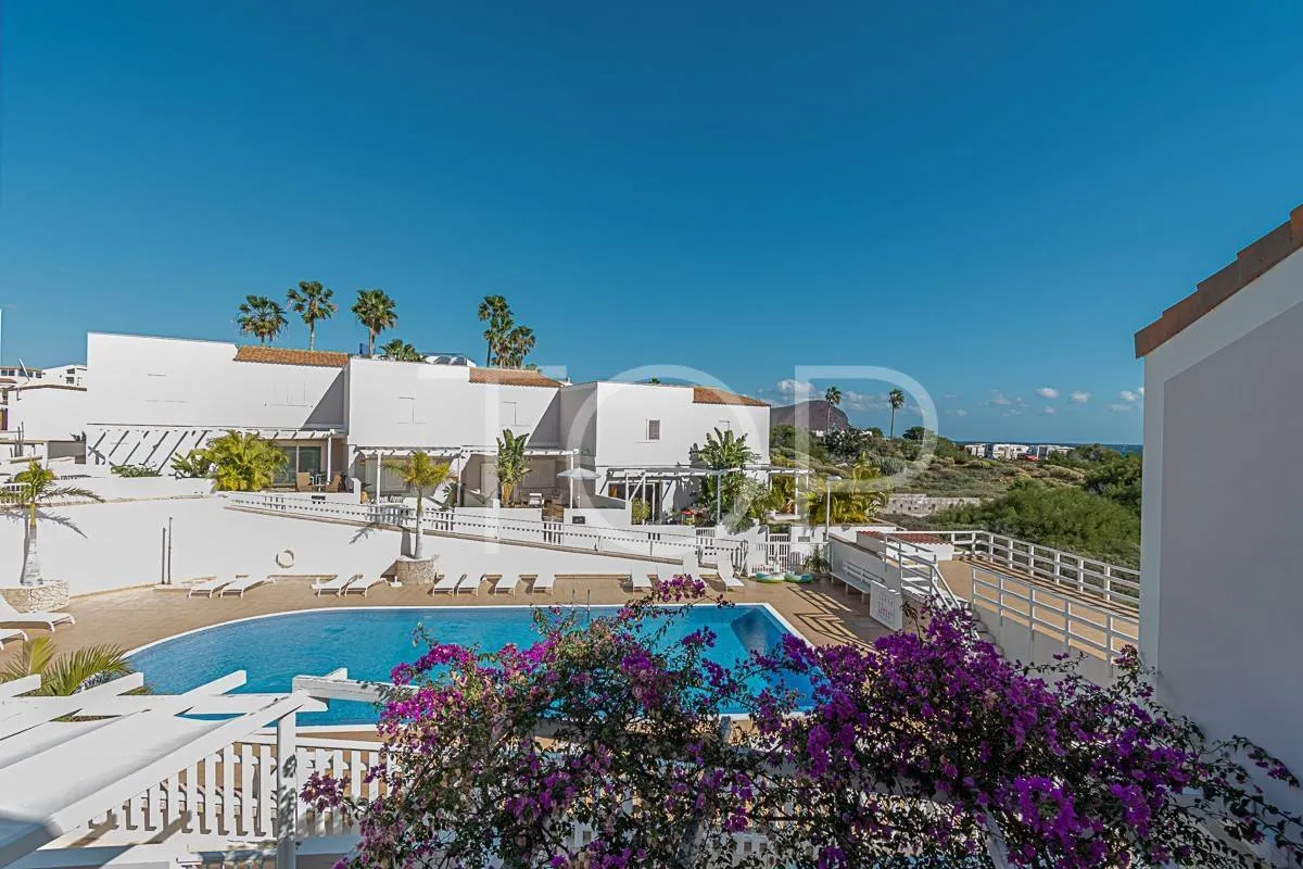 Casa adosada en primera línea de mar en venta, La Mareta, Granadilla de Abona