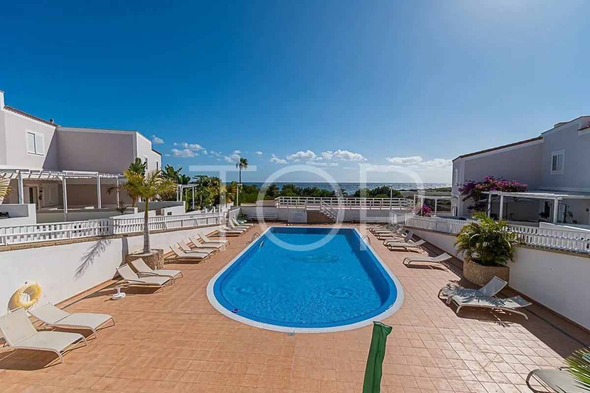 Casa adosada en primera línea de mar en venta, La Mareta, Granadilla de Abona