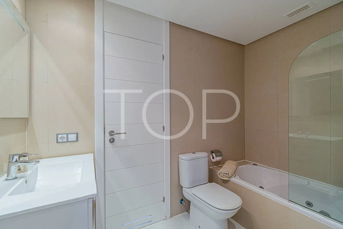Große 3-Schlafzimmer-Maisonette zum Verkauf in Adeje Paradise, Playa Paraíso
