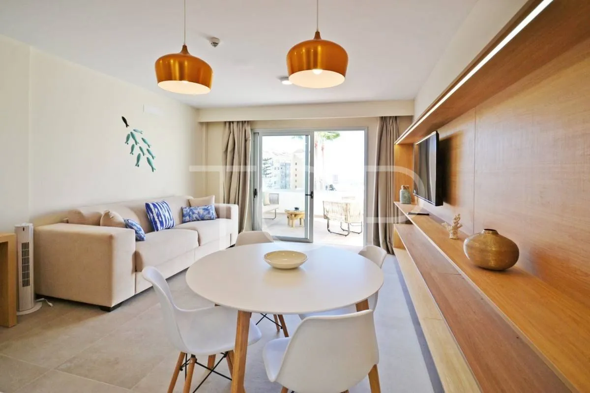 Se vende apartamento de lujo con régimen de explotación y rendimiento de 6% garantizado