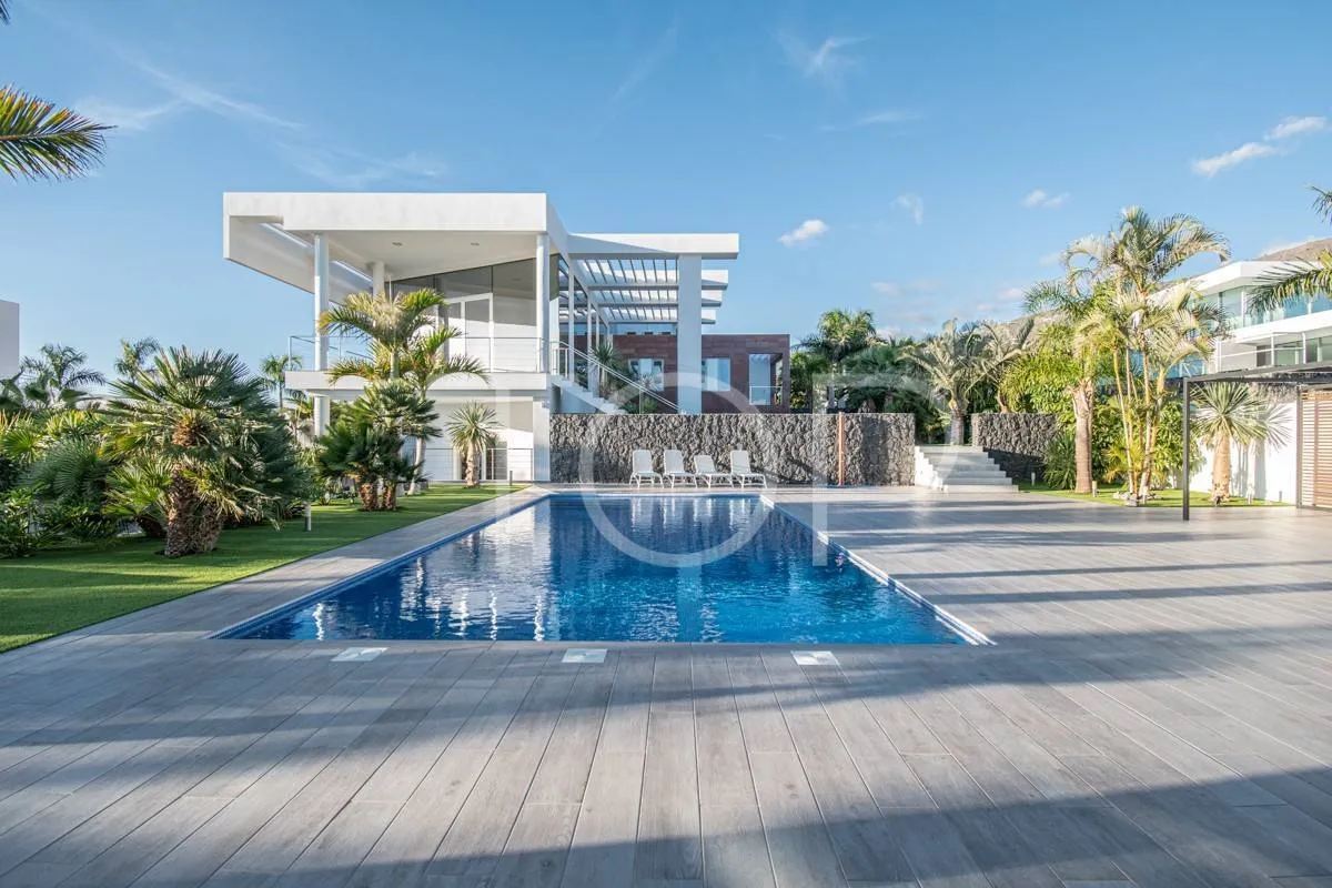 Excepcional villa en el Golf de Costa Adeje