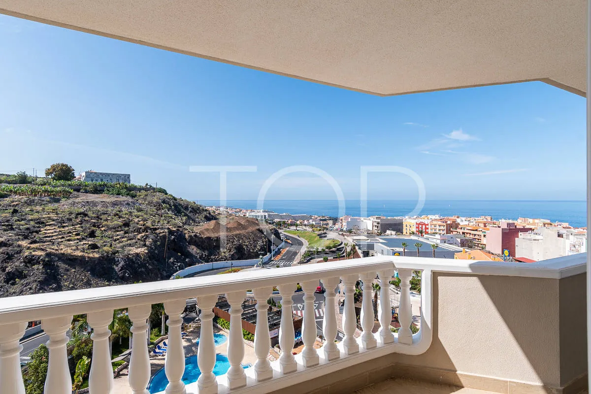 Apartamento con vistas al mar en Los Gigantes