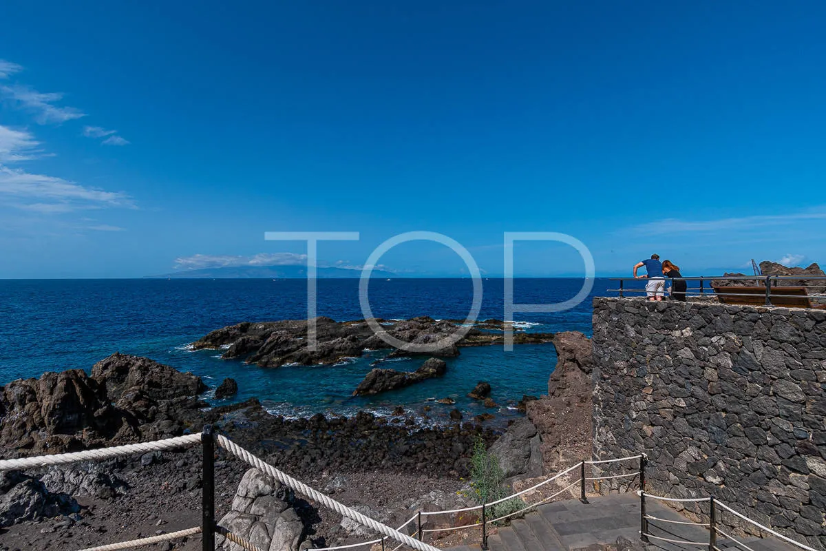 Apartamento con vistas al mar en Los Gigantes