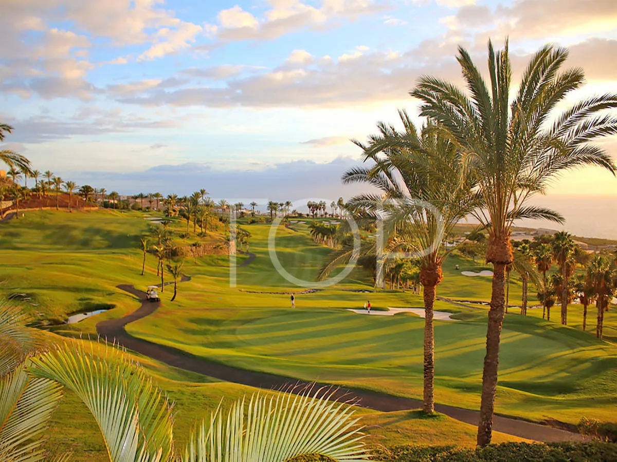 Exclusivo duplex de lujo con 3 dormitorios con vistas al mar en Abama Golf Resort