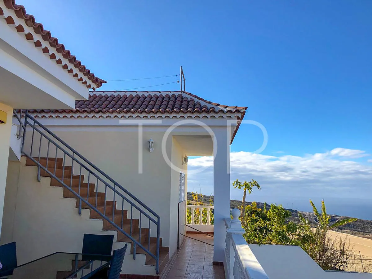 Gran finca en una ubicación privilegiada en Tejina, Guia de Isora