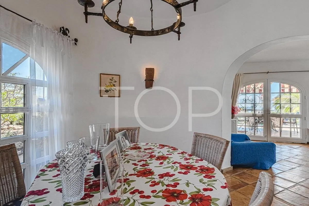 Magnificent finca with charming villa in Guia de Isora - for sale