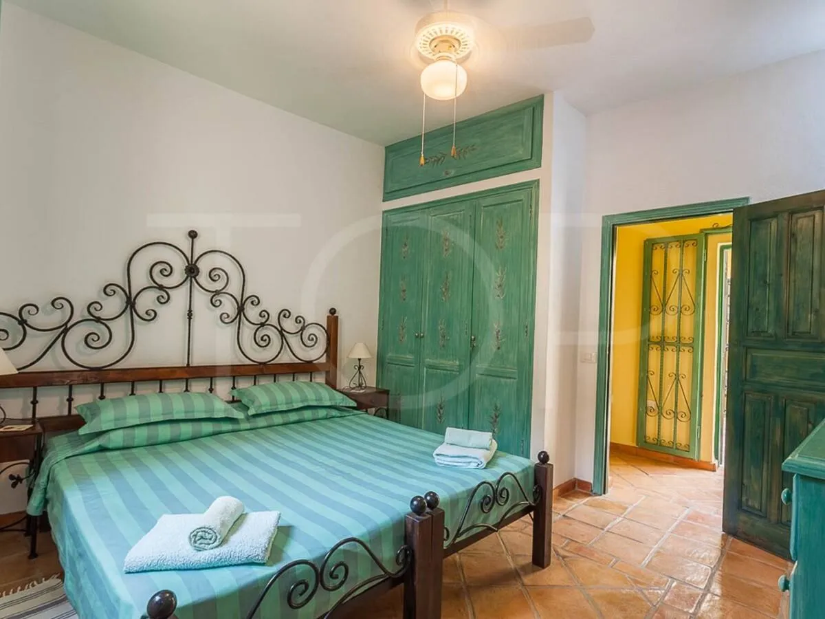 Finca en tranquila zona rural con 2 casas y piscina en Arona - A la venta