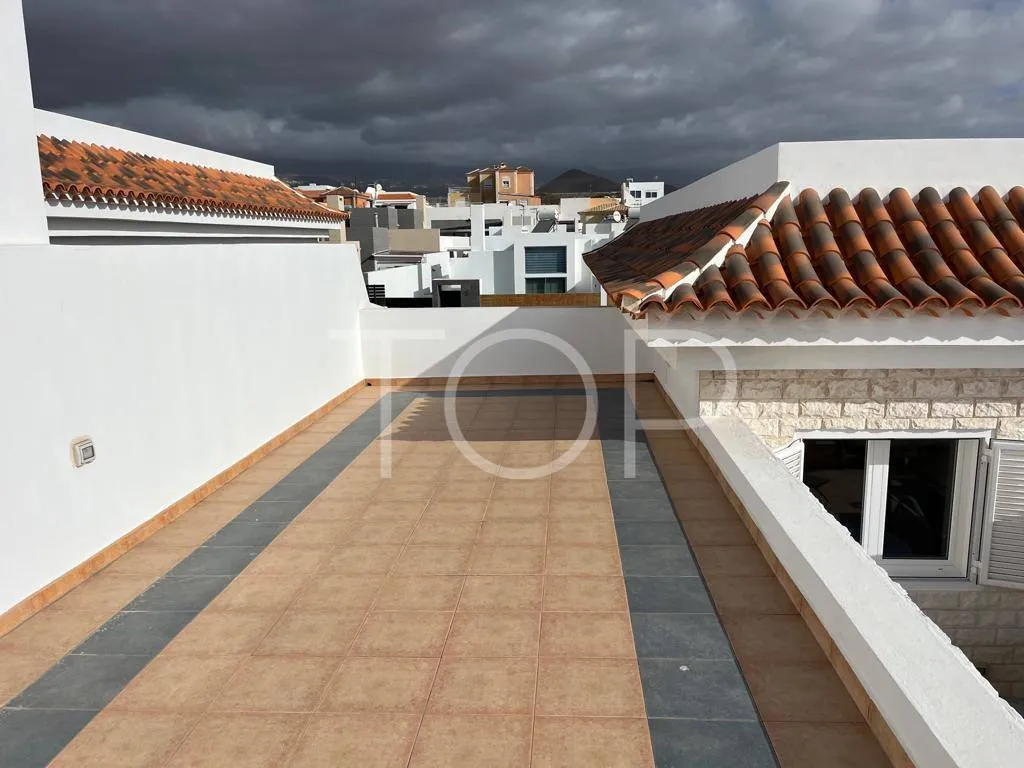 Schönes Reihenhaus mit 3 Schlafzimmern und großer Terrasse in der ruhigen Wohngegend Las Arenas, El Médano