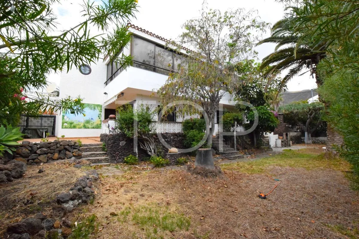 Precioso chalet familiar en venta en Barranco Hondo, Candelaria, Tenerife