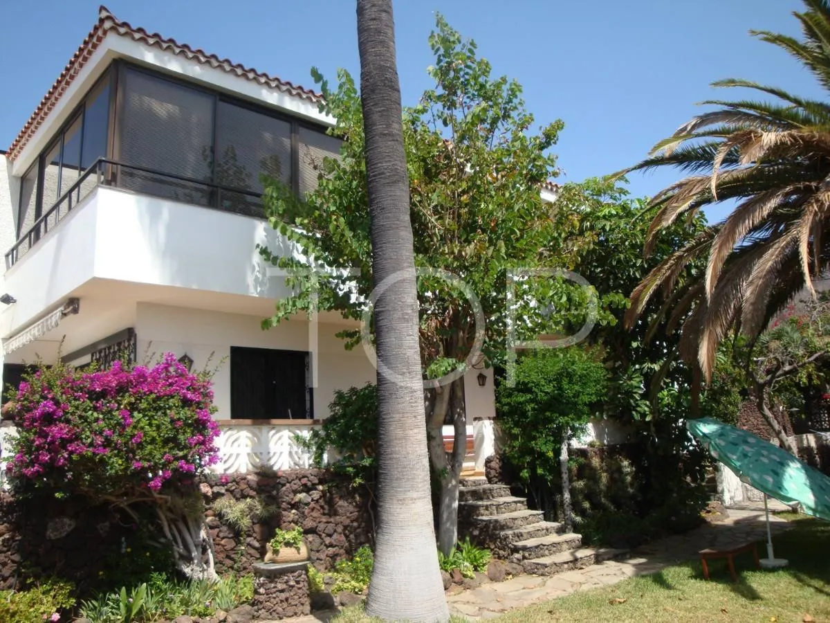 Precioso chalet familiar en venta en Barranco Hondo, Candelaria, Tenerife