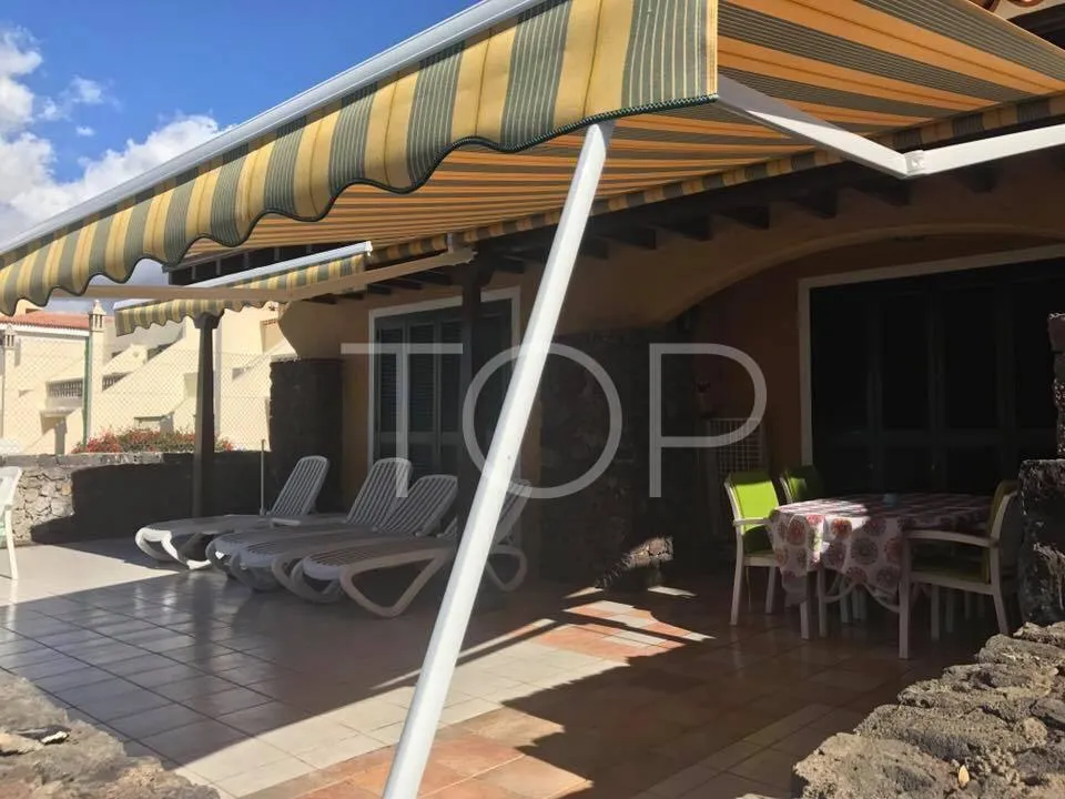 Apartamento en primera línea con preciosas vistas en Costa del Silencio