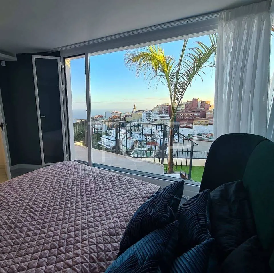 Vivienda independiente totalmente renovada de 4 habitaciones en Los Realejos