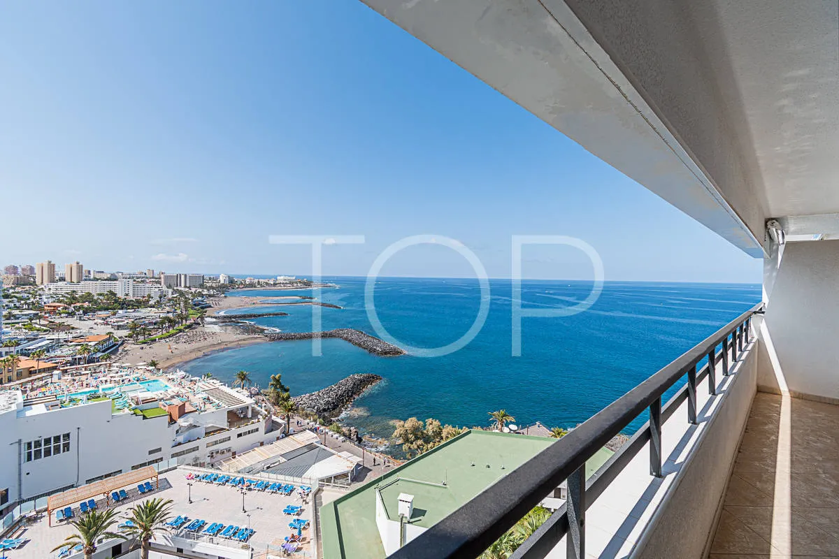 Schönes Penthouse mit Meerblick zu verkaufen in San Eugenio