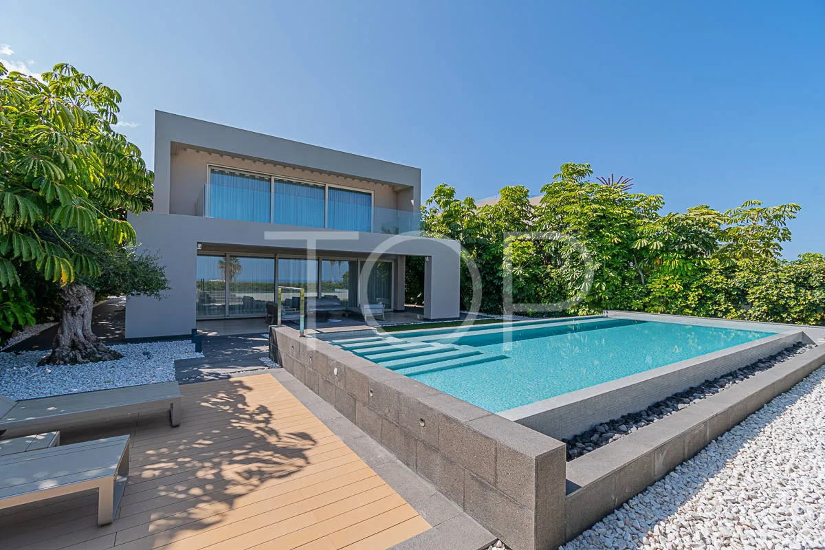 Spektakuläre Traumvilla zum Verkauf in Golf de Adeje
