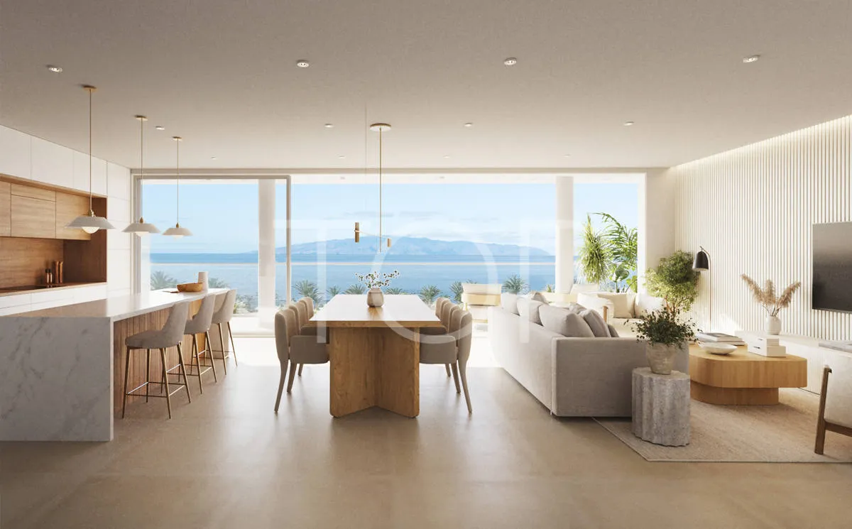 Espectacular apartamento en primera línea del mar con 3 dormitorios en una ubicación privilegiada en Playa San Juan