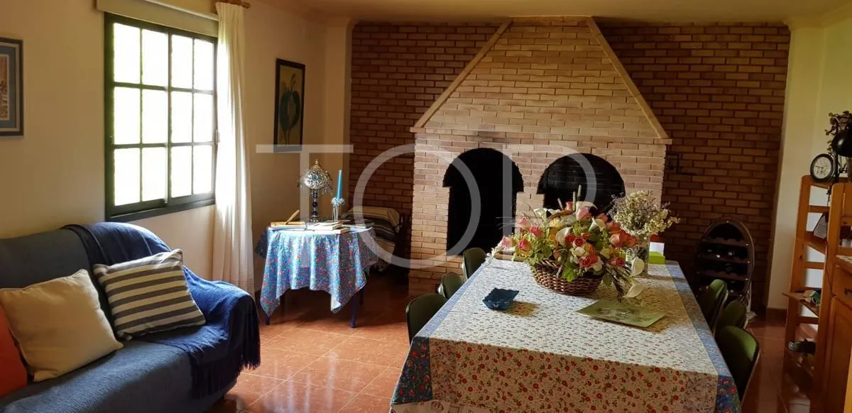 Spacious semi-detached house in La Orotava, in the north of Tenerife