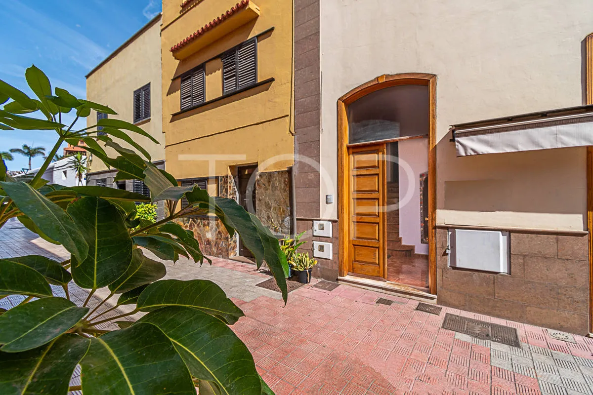 Wonderful detached house with many possibilities in Puerto de la Cruz, in the north of Tenerife