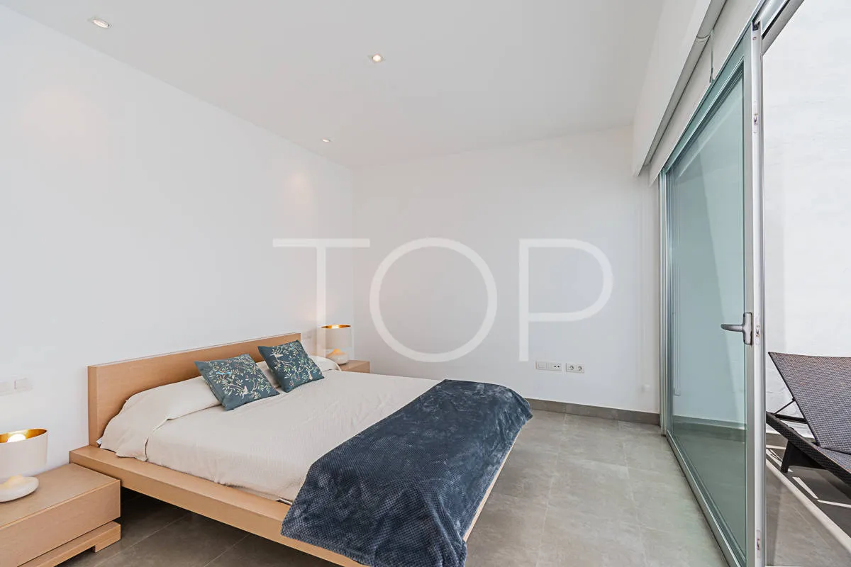 Exclusivo ático de 3 dormitorios a la venta en Caleta Palms, Costa Adeje