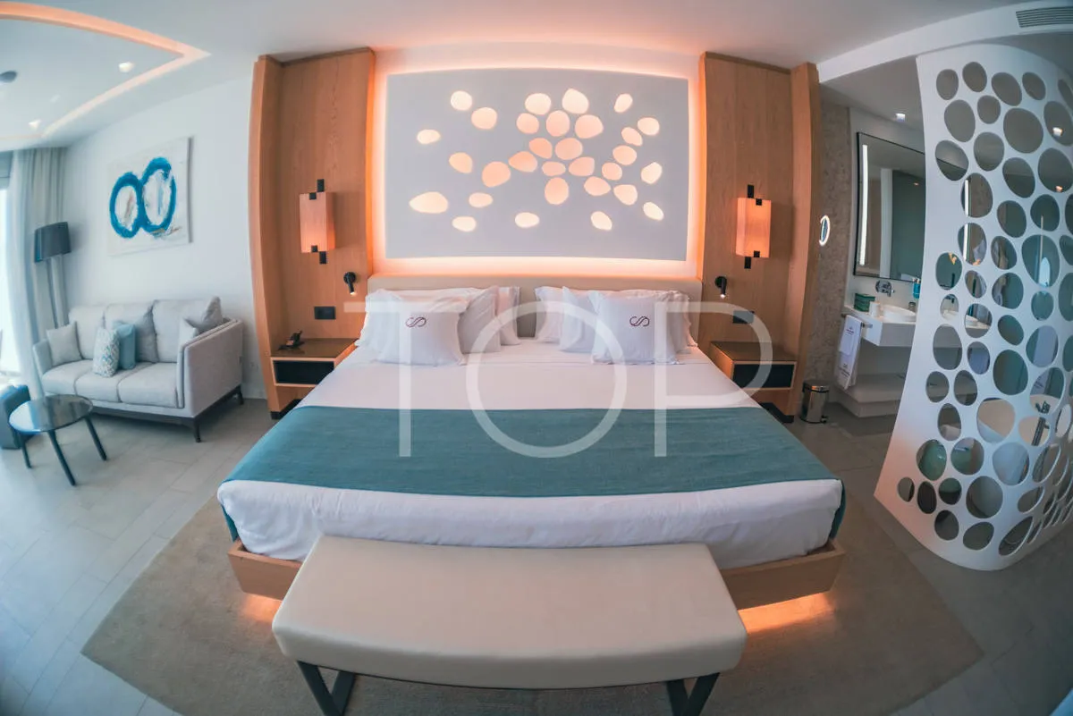 Junior Suite with amazing views in Royal Hideaway Corales Suites, La Caleta