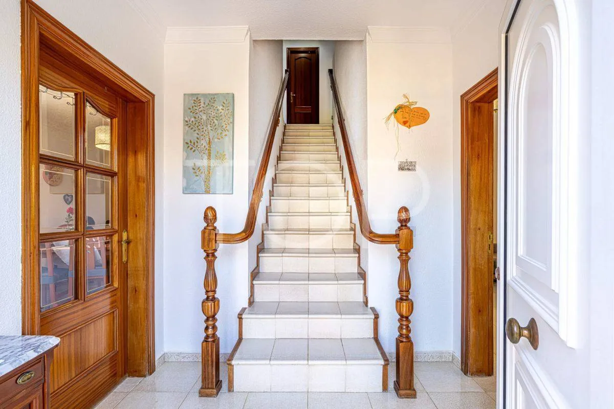 Preciosa villa independiente con piscina en el corazón de Adeje
