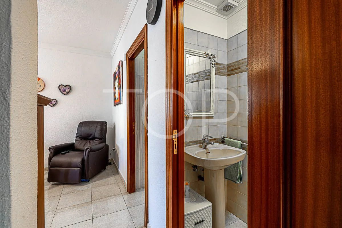 Preciosa villa independiente con piscina en el corazón de Adeje
