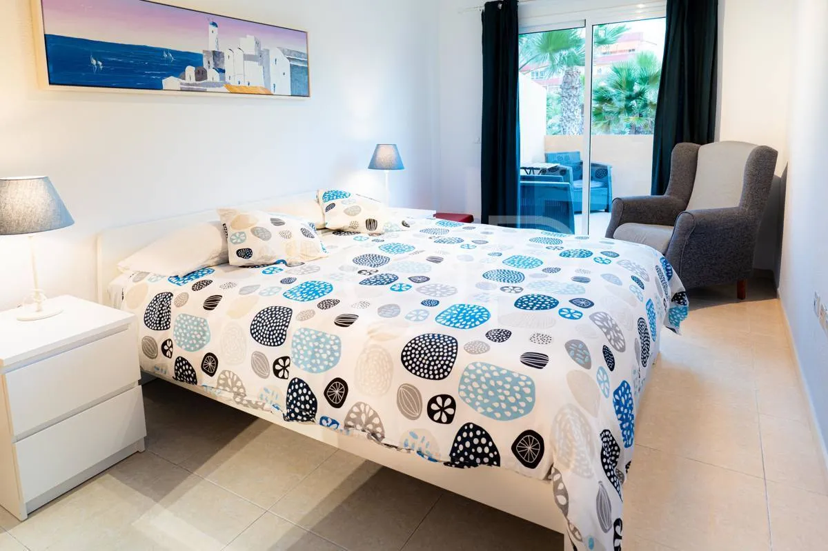 Maravilloso piso de 2 habitaciones con terraza de 120m2 muy cerca de la costa