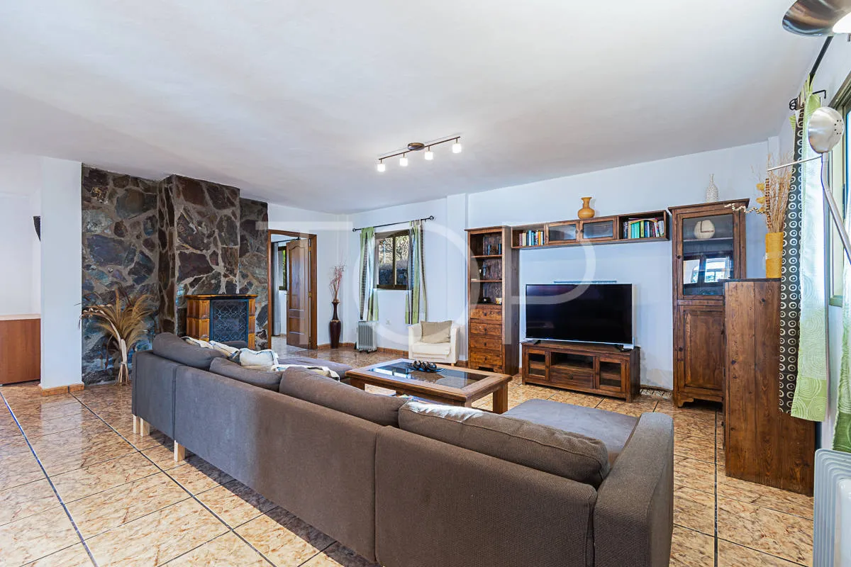 Bonita casa de campo a la venta en Taucho, con vistas espectaculares
