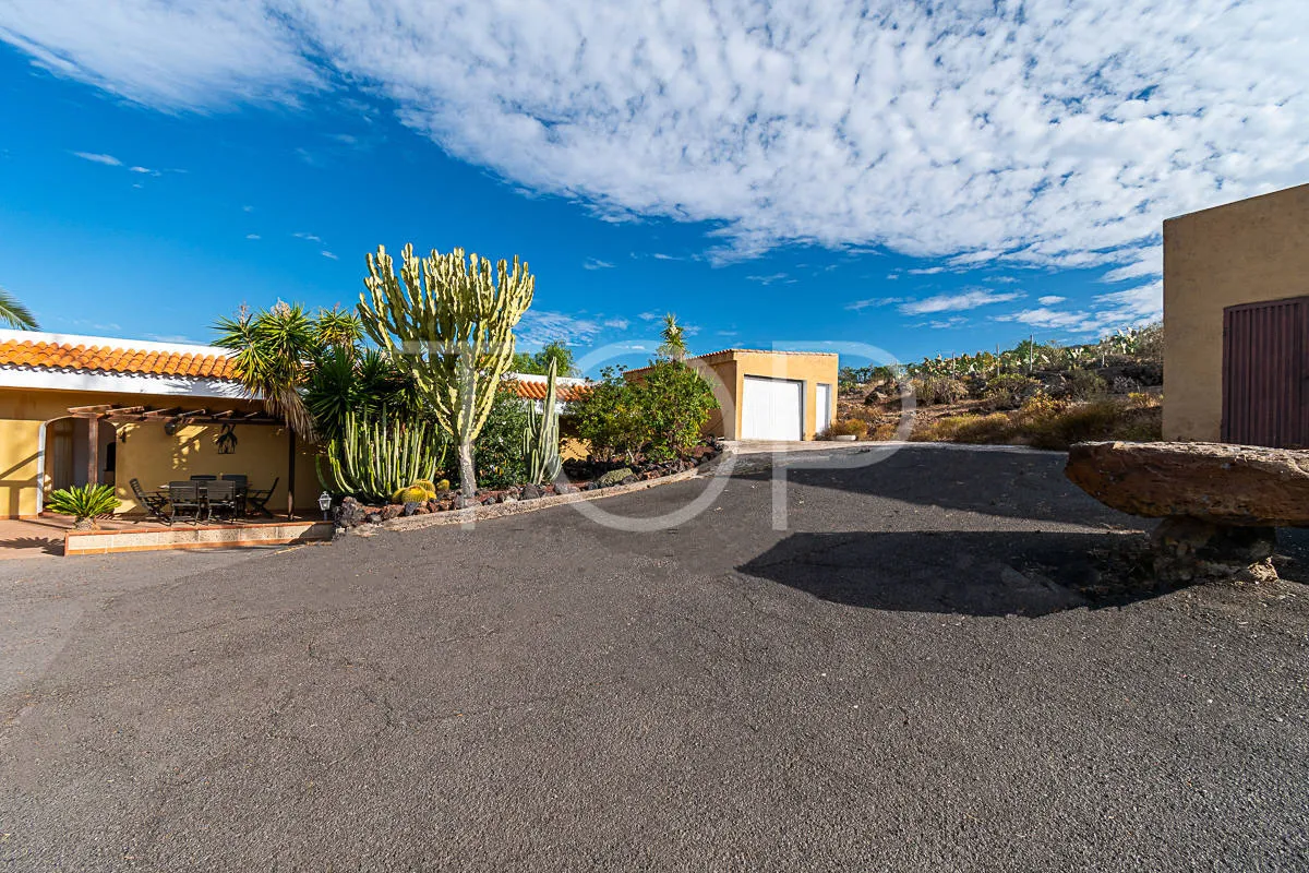 Bonita casa de campo a la venta en Taucho, con vistas espectaculares