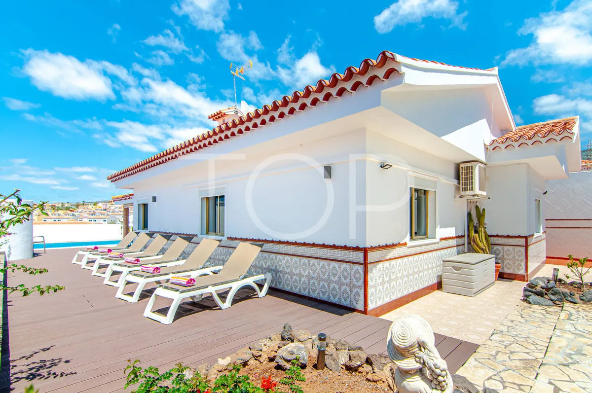 Villa zu verkaufen in Callao Salvaje