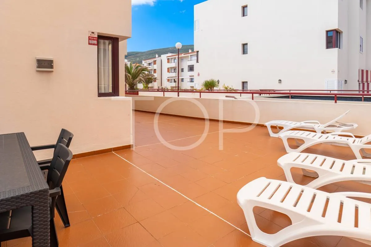 Piso luminoso con amplia terraza en el Puertito de Güímar