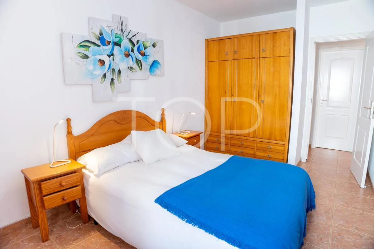 Piso luminoso con amplia terraza en el Puertito de Güímar
