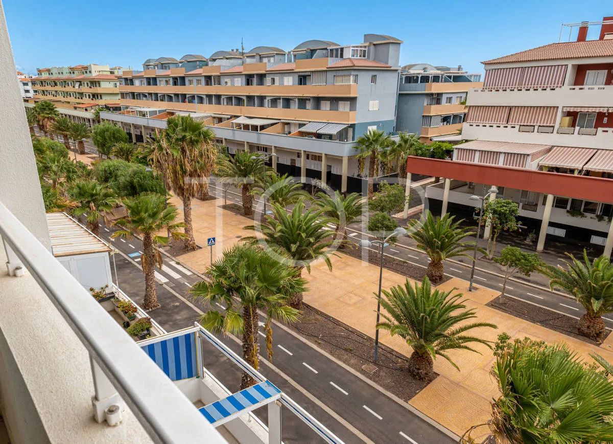 Bonito piso de 2 habitaciones con amplia terraza en el Puertito de Güímar