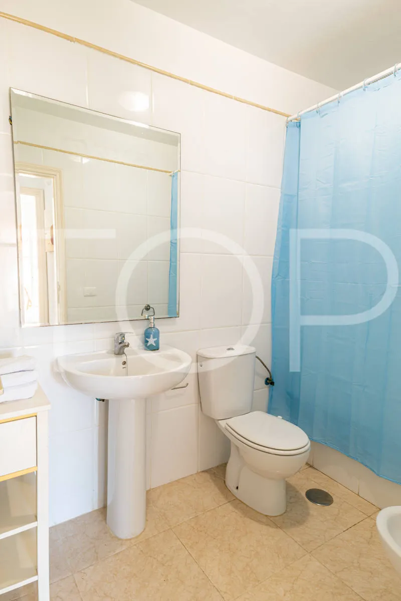 Bonito piso de 2 habitaciones con amplia terraza en el Puertito de Güímar