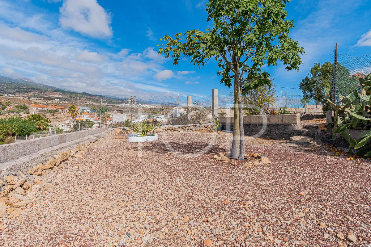 Acogedora casa canaria con vistas al mar y jardín en Granadilla de Abona