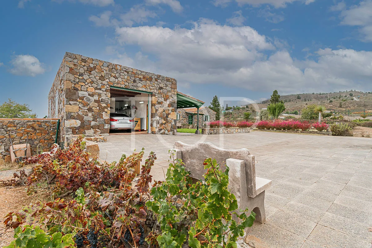 Bonita casa de campo a la venta en el acogedor barrio de Tijoco - Adeje