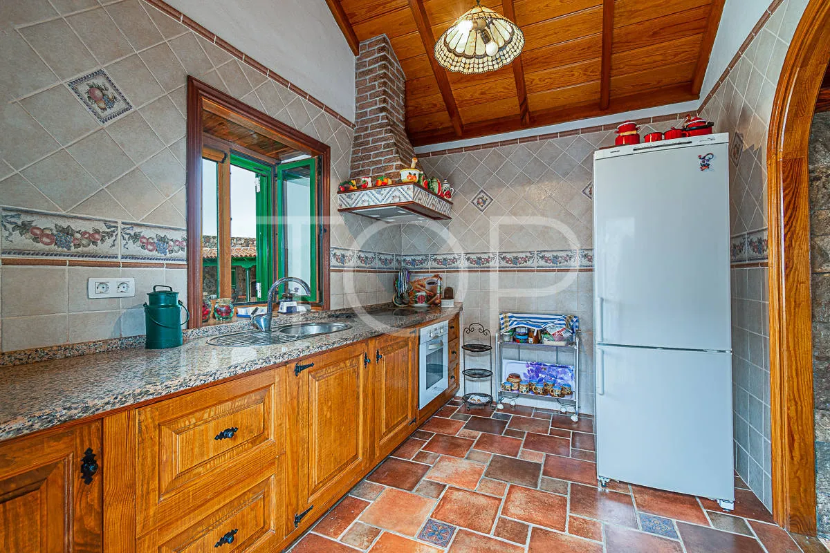 Bonita casa de campo a la venta en el acogedor barrio de Tijoco - Adeje
