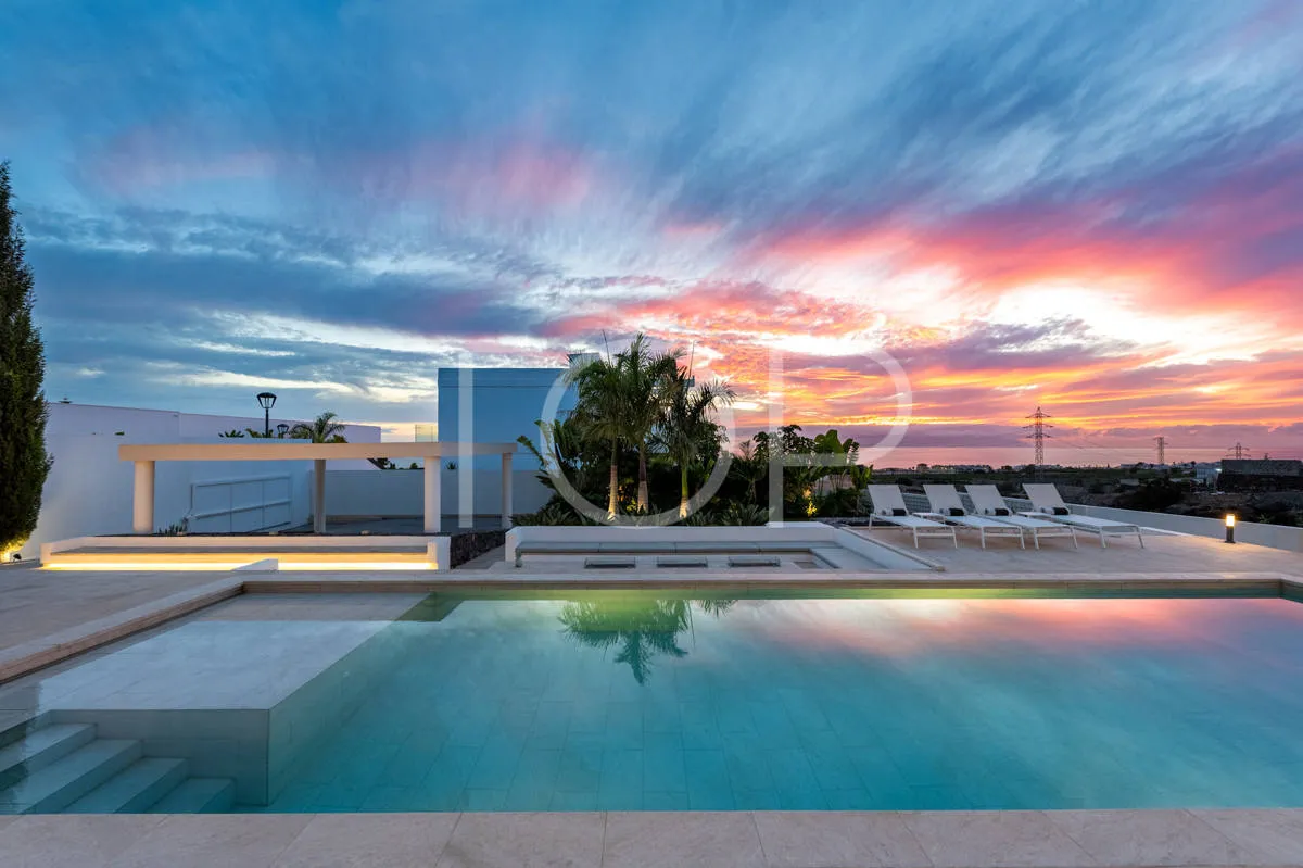 En venta fantástica villa de 4 dormitorios en la prestigiosa zona de Playa Paraíso